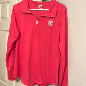 Long sleeve Yankees shirt